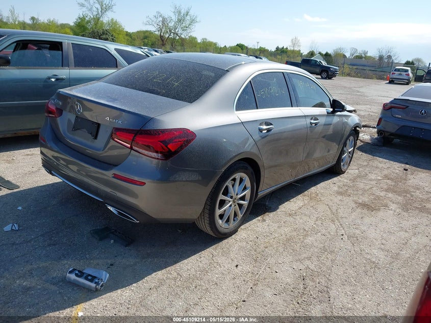 2021 Mercedes-benz A-klasse VIN W1K3G4FB6MJ274642 IAAI salvage auction — FRONT END, Salvage (Illinois), sold $6,300 on 2026-07-14 (photo 4)