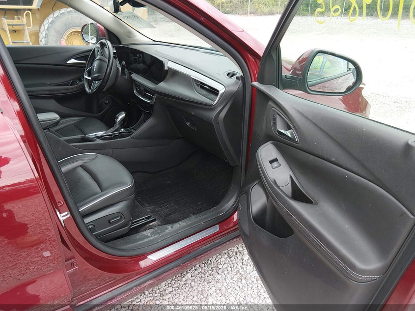 2024 Buick Encore gx VIN KL4AMFSLXRB005902 IAAI salvage auction — FRONT & REAR, Salvage (Kentucky), sold $4,100 on 2026-07-09 (photo 5)