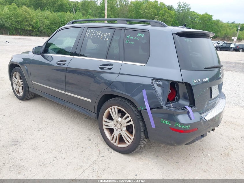2015 Mercedes-benz VIN WDCGG8JB9FG382984 IAAI salvage auction — REAR END, Clear (Massachusetts), sold $2,550 on 2026-08-21 (photo 3)