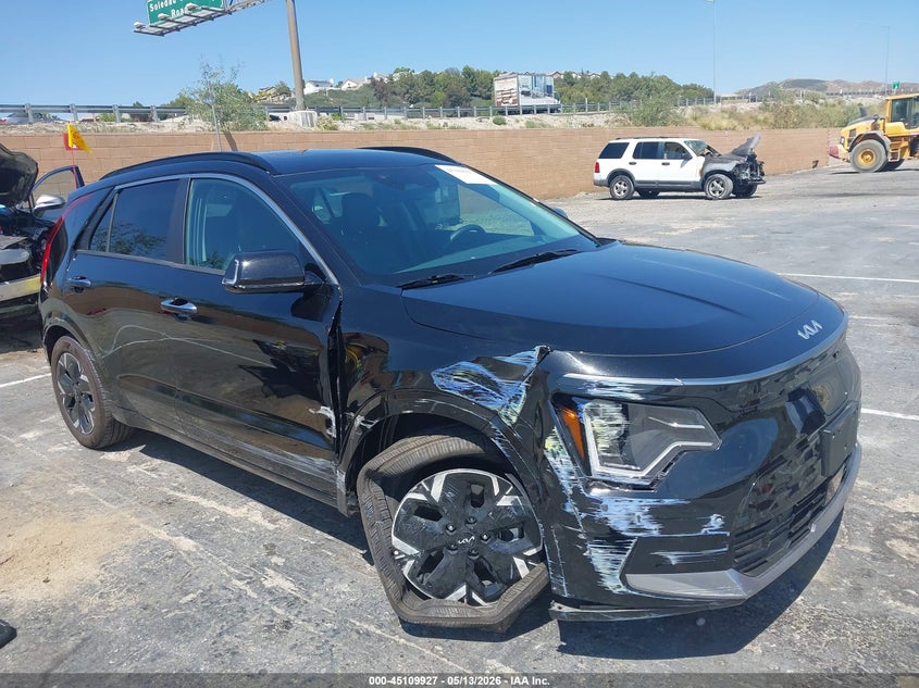 2025 Kia Niro VIN KNDCT3L15S5144059 IAAI salvage auction — RIGHT SIDE, Salvage (California), sold $10,600 on 2026-07-23 (photo 1)