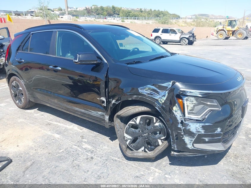 2025 Kia Niro VIN KNDCT3L15S5144059 IAAI salvage auction — RIGHT SIDE, Salvage (California), sold $10,600 on 2026-07-23 (photo 6)