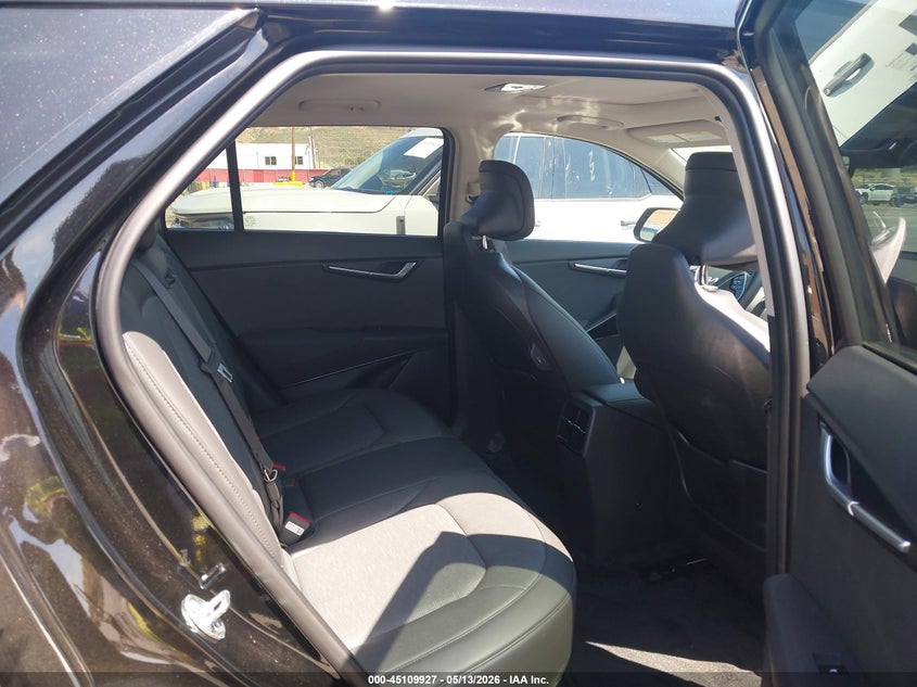2025 Kia Niro VIN KNDCT3L15S5144059 IAAI salvage auction — RIGHT SIDE, Salvage (California), sold $10,600 on 2026-07-23 (photo 8)