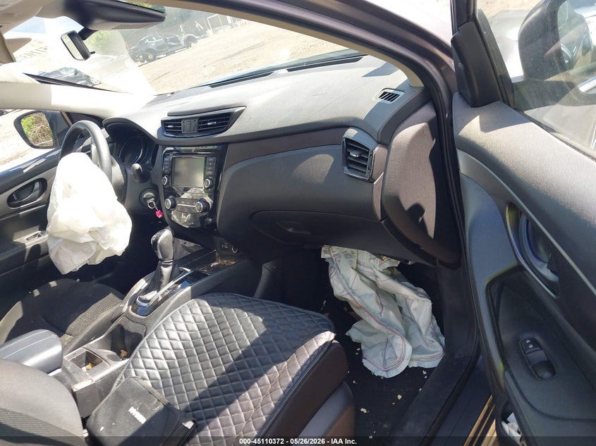 2020 Nissan Rogue VIN JN1BJ1CWXLW645934 IAAI salvage auction — FRONT END, Salvage Title, sold $1,350 on 2026-07-18 (photo 5)