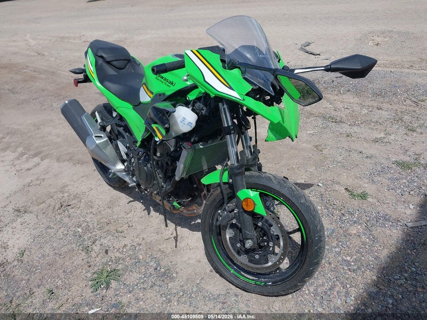 2025 Kawasaki Ninja VIN ML5EXGH11SDA46677 IAAI salvage auction — ROLLOVER, Salvage (Montana), sold $1,175 on 2026-07-15 (photo 1)