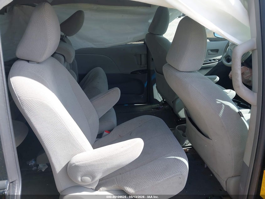 2014 Toyota Sienna VIN 5TDKK3DC7ES419377 IAAI salvage auction — FRONT END, Junk Bill Of Sale Mv2459 (Wisconsin), sold $675 on 2026-07-14 (photo 8)