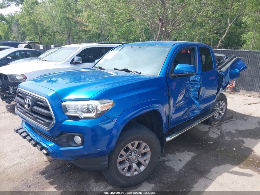 2016 Toyota Tacoma VIN 5TFSX5ENXGX046667 IAAI salvage auction — FRONT & REAR, Salvage (Kansas), sold $4,525 on 2026-07-22 (photo 2)