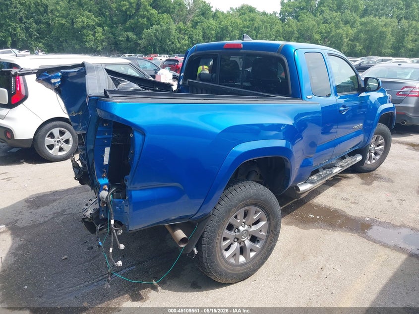 2016 Toyota Tacoma VIN 5TFSX5ENXGX046667 IAAI salvage auction — FRONT & REAR, Salvage (Kansas), sold $4,525 on 2026-07-22 (photo 4)