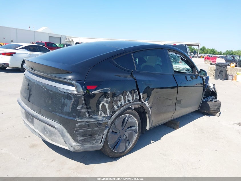 2026 Tesla Model y VIN 7SAYGDED1TA658403 IAAI salvage auction — LEFT & RIGHT, Salvage Title, sold $15,575 on 2026-07-22 (photo 4)
