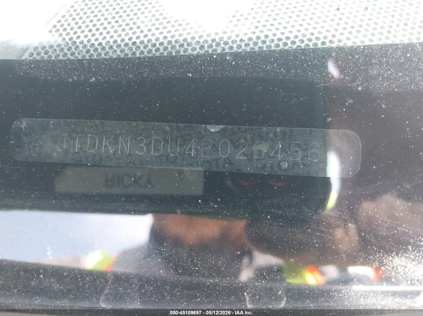 2011 Toyota Prius VIN JTDKN3DU4B0264561 IAAI salvage auction — FRONT END, Salvage (California), sold $600 on 2026-07-30 (photo 9)