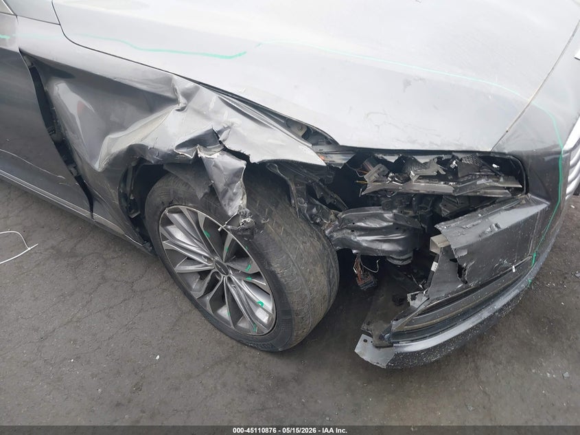 2016 Hyundai Genesis VIN KMHGN4JE8GU143312 IAAI salvage auction — RIGHT FRONT, Salvage Title, sold $2,700 on 2026-07-15 (photo 6)