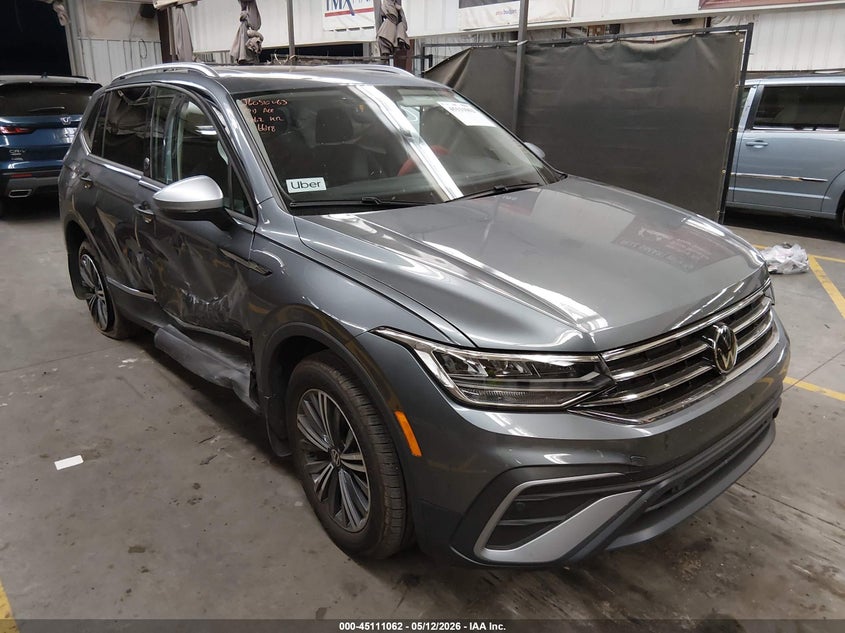 2024 Volkswagen Tiguan VIN 3VVTB7AX8RM226648 IAAI salvage auction — RIGHT SIDE, Salvage (Arizona), sold $8,600 on 2026-07-28 (photo 1)