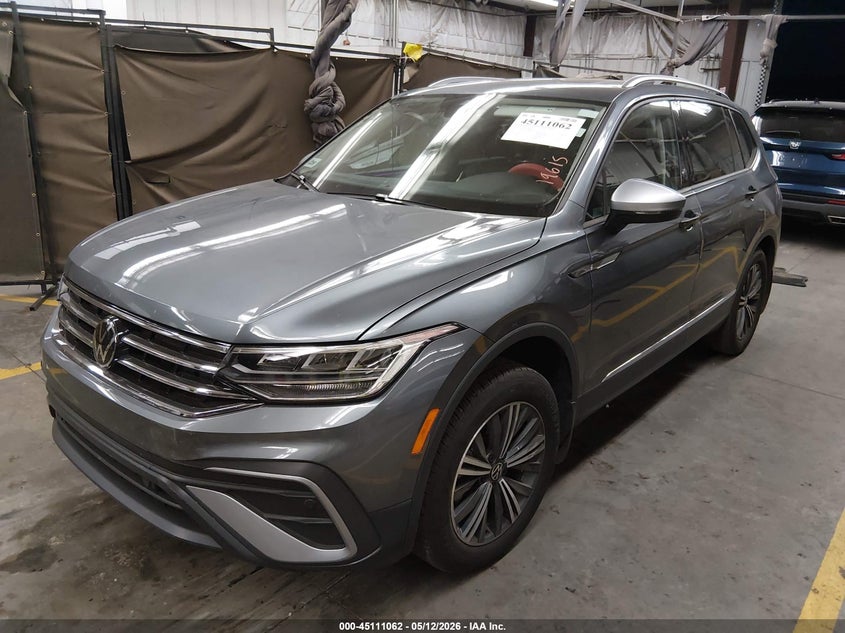 2024 Volkswagen Tiguan VIN 3VVTB7AX8RM226648 IAAI salvage auction — RIGHT SIDE, Salvage (Arizona), sold $8,600 on 2026-07-28 (photo 2)
