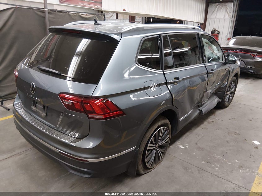 2024 Volkswagen Tiguan VIN 3VVTB7AX8RM226648 IAAI salvage auction — RIGHT SIDE, Salvage (Arizona), sold $8,600 on 2026-07-28 (photo 4)