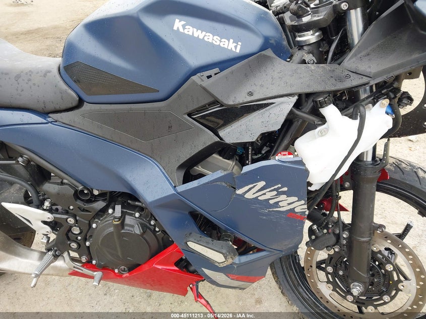 2026 Kawasaki Ninja VIN ML5EXGJ17TDA85429 IAAI salvage auction — FRONT END, Salvage (New Hampshire), sold $1,000 on 2026-09-19 (photo 8)