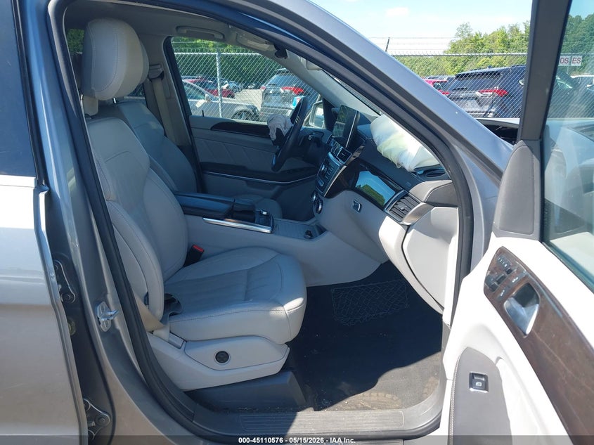 2014 Mercedes-benz VIN 4JGDF2EE1EA364313 IAAI salvage auction — FRONT END, Wait Title, sold $2,150 on 2026-09-14 (photo 5)