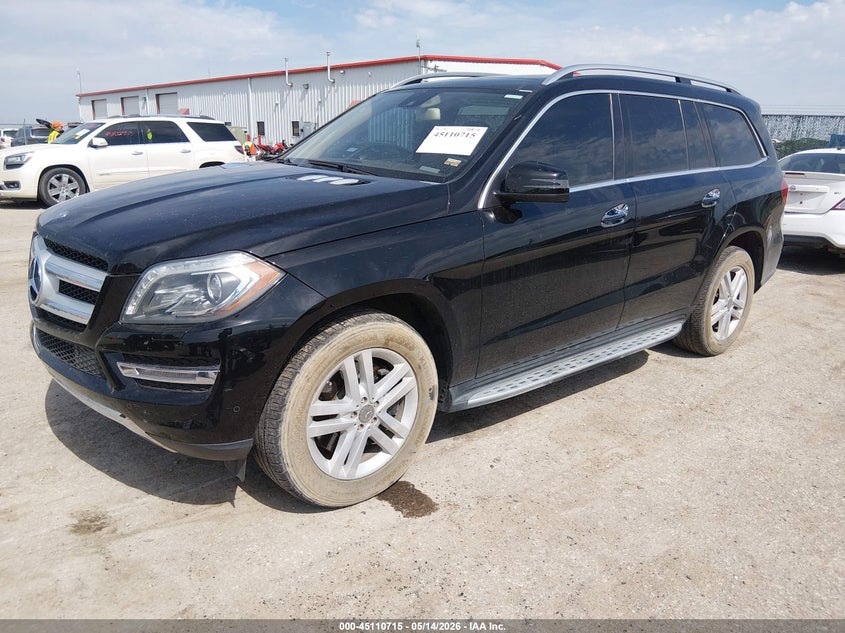2013 Mercedes-benz Gl-klasse VIN 4JGDF7CE7DA220571 IAAI salvage auction — HAIL, Salvage (Kansas), sold $2,200 on 2026-07-10 (photo 2)