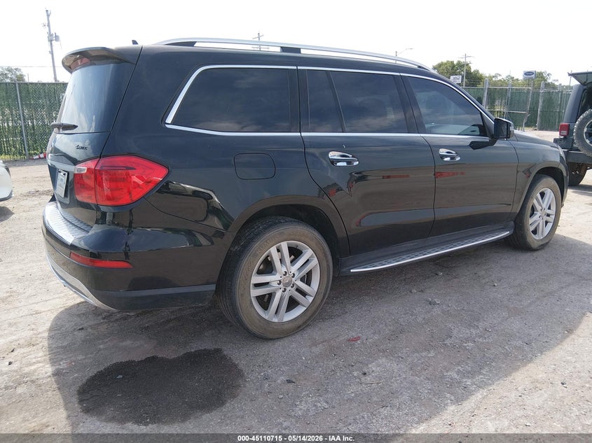 2013 Mercedes-benz Gl-klasse VIN 4JGDF7CE7DA220571 IAAI salvage auction — HAIL, Salvage (Kansas), sold $2,200 on 2026-07-10 (photo 4)