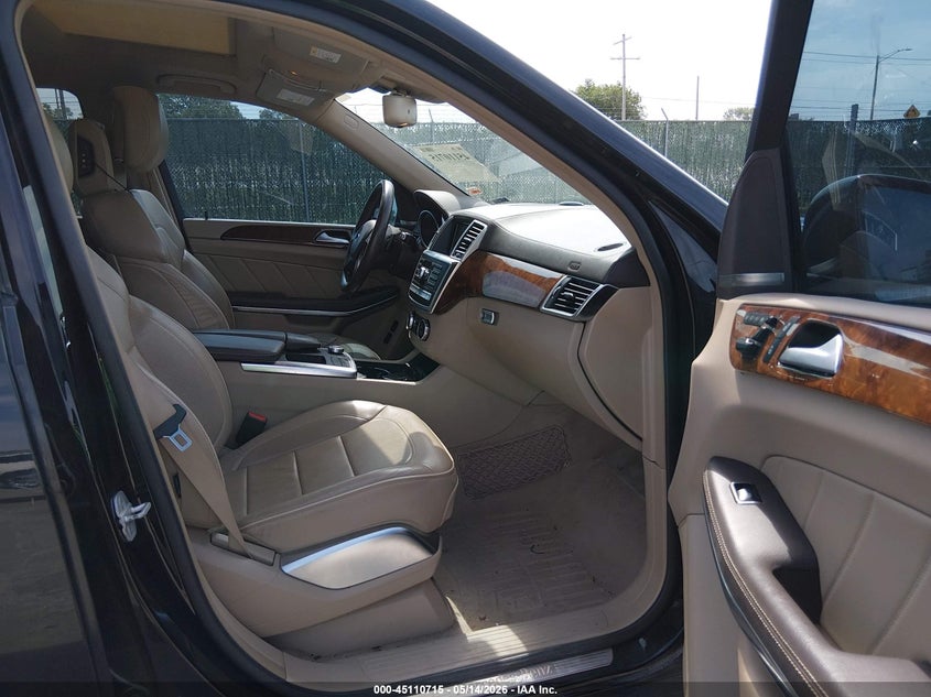 2013 Mercedes-benz Gl-klasse VIN 4JGDF7CE7DA220571 IAAI salvage auction — HAIL, Salvage (Kansas), sold $2,200 on 2026-07-10 (photo 5)