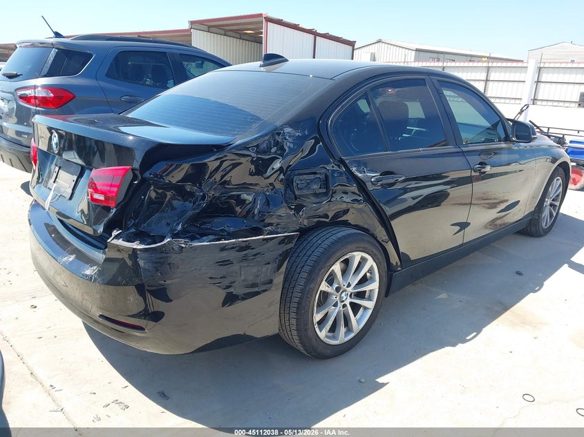 2018 BMW 3er VIN WBA8E1G50JNU90291 IAAI salvage auction — RIGHT REAR, Original (Texas), sold $3,950 on 2026-08-11 (photo 4)