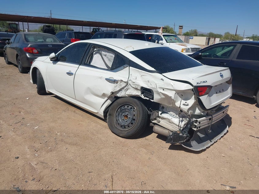 2020 Nissan Altima VIN 1N4BL4BV3LC203960 IAAI salvage auction — REAR END, Salvage Title, sold $1,600 on 2026-08-23 (photo 3)