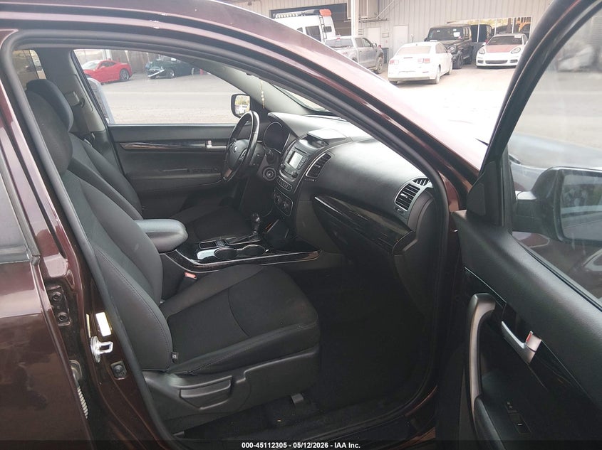 2015 Kia Sorento VIN 5XYKT4A69FG649406 IAAI salvage auction — LEFT SIDE, Salvage (Arizona), sold $1,650 on 2026-07-28 (photo 5)
