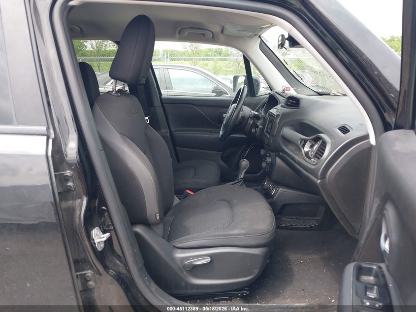 2020 Jeep Renegade VIN ZACNJBBBXLPL14201 IAAI salvage auction — HAIL, Salvage (Iowa), sold $950 on 2026-07-21 (photo 5)