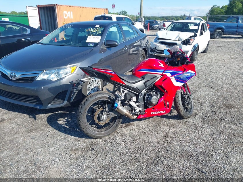 2025 Honda Cbr VIN MLHPC7059S5102510 IAAI salvage auction — LEFT FRONT, Salvage - Greater Than 75% (Maryland), sold $1,650 on 2026-07-15 (photo 4)
