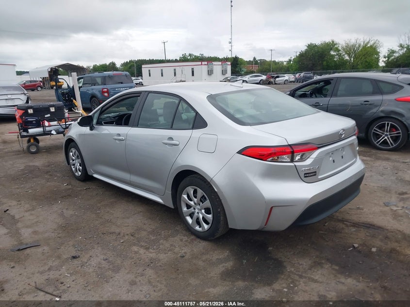 2025 Toyota Corolla VIN 5YFB4MDE4SP353862 IAAI salvage auction — RIGHT SIDE, Salvage (Virginia), sold $5,900 on 2026-07-14 (photo 3)