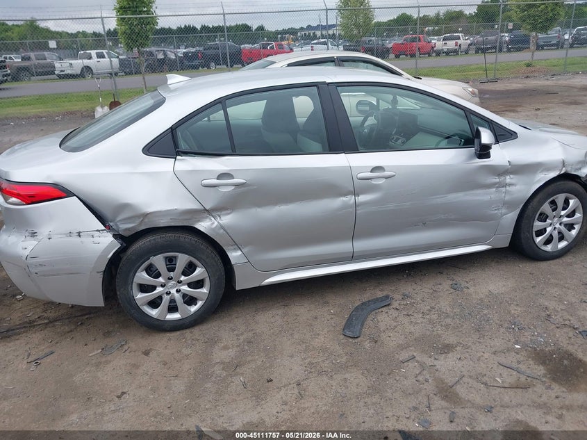 2025 Toyota Corolla VIN 5YFB4MDE4SP353862 IAAI salvage auction — RIGHT SIDE, Salvage (Virginia), sold $5,900 on 2026-07-14 (photo 6)