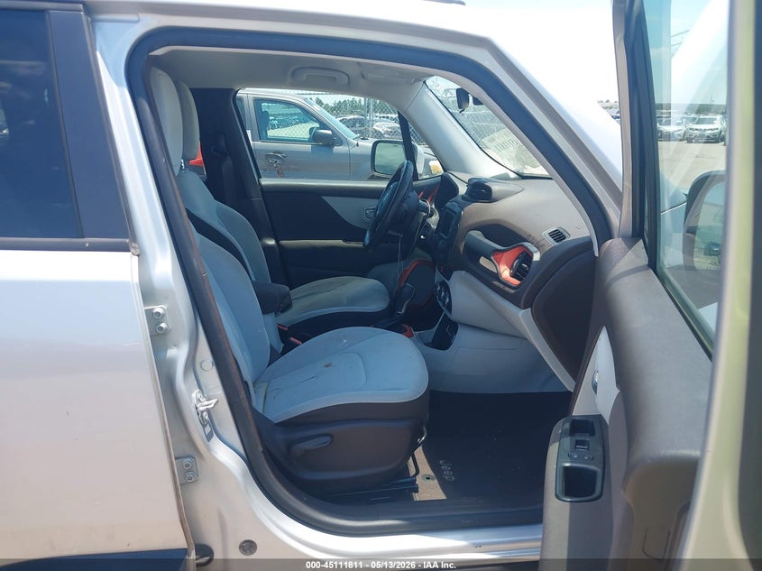 2015 Jeep Renegade VIN ZACCJABT0FPB67709 IAAI salvage auction — REAR END, Salvage (Texas), sold $1,400 on 2026-07-16 (photo 5)