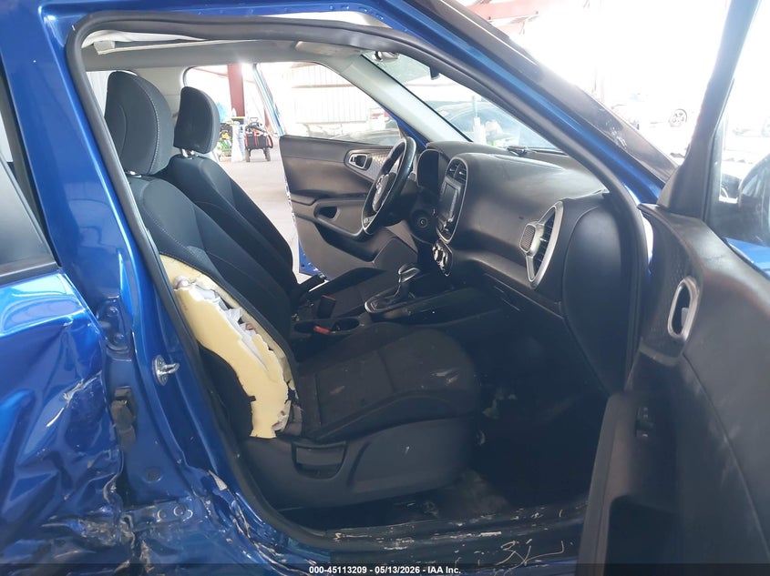 2021 Kia Soul VIN KNDJ63AU0M7761291 IAAI salvage auction — RIGHT SIDE, Salvage (California), sold $2,500 on 2026-07-07 (photo 5)