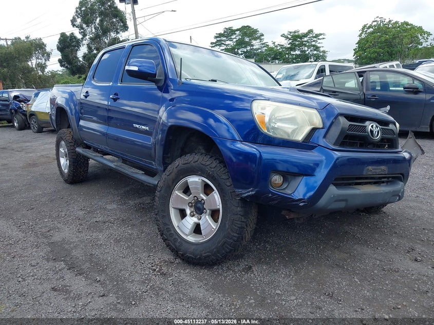 2015 Toyota Tacoma VIN 5TFLU4EN4FX131686 IAAI salvage auction — LEFT & RIGHT, Salvage (Hawaii), sold $1,250 on 2026-07-28 (photo 1)