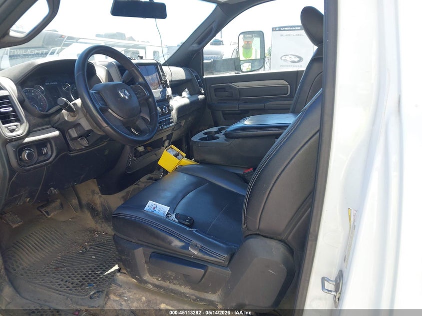 2022 Ram 5500 VIN 3C7WRNCL9NG373952 IAAI salvage auction — LEFT FRONT, Salvage (North Carolina), sold $17,700 on 2026-08-12 (photo 6)