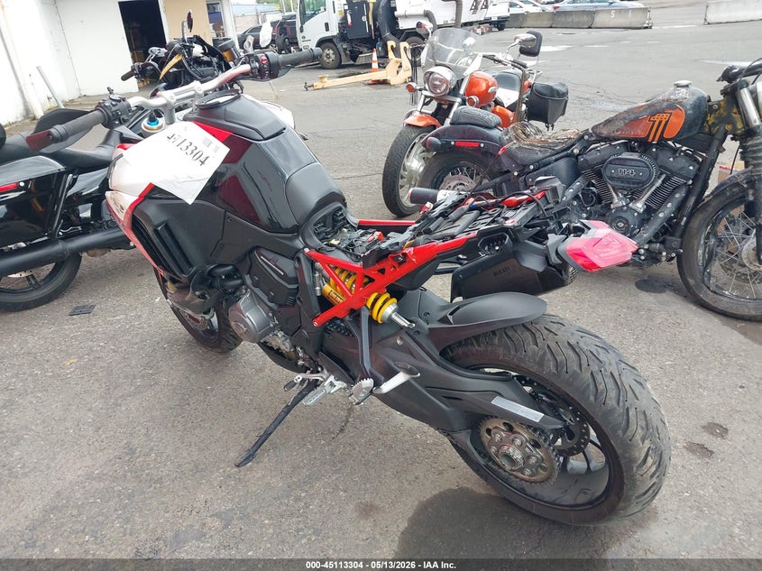2023 Ducati Multistrada VIN ZDMAALVW8PB014859 IAAI salvage auction — LEFT FRONT, Salvage (Oregon), sold $7,625 on 2026-08-06 (photo 3)