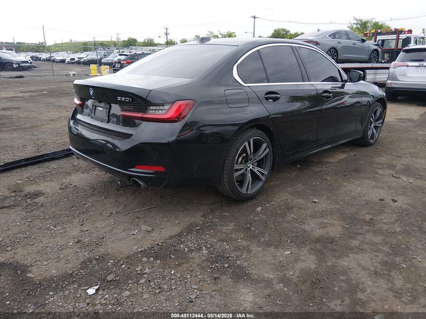 2024 BMW 3er VIN 3MW89FF03R8E17308 IAAI salvage auction — LEFT SIDE, Salvage (New Jersey), sold $12,200 on 2026-07-29 (photo 4)