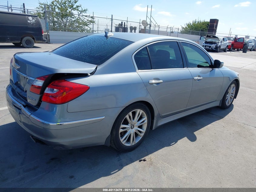 2014 Hyundai Genesis VIN KMHGC4DD8EU263679 IAAI salvage auction — REAR END, Salvage (California), sold $1,425 on 2026-07-29 (photo 4)