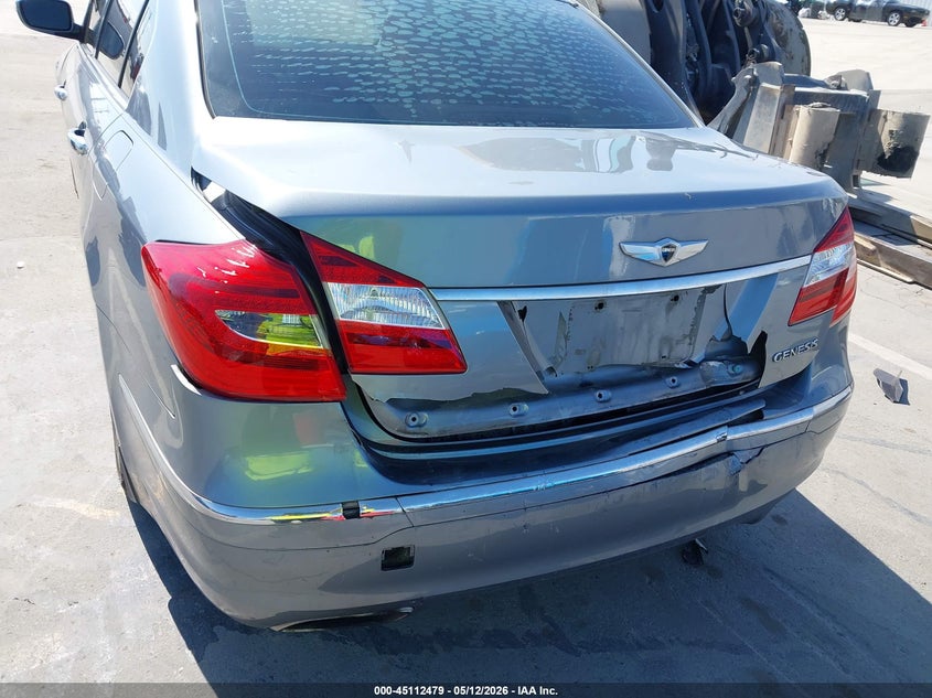2014 Hyundai Genesis VIN KMHGC4DD8EU263679 IAAI salvage auction — REAR END, Salvage (California), sold $1,425 on 2026-07-29 (photo 6)