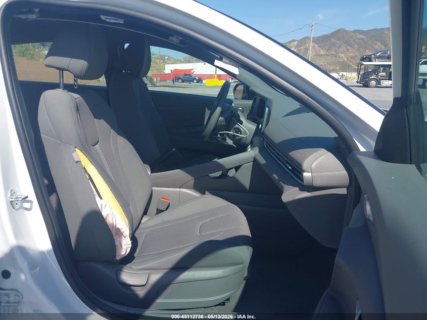 2024 Hyundai Elantra VIN KMHLL4DG8RU670903 IAAI salvage auction — RIGHT SIDE, Salvage (California), sold $4,900 on 2026-07-08 (photo 5)