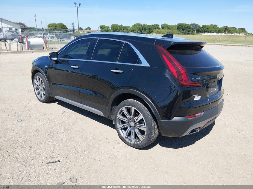 2019 Cadillac Xt4 VIN 1GYFZDR40KF130464 IAAI salvage auction — SIDE, Salvage Title, sold $5,800 on 2026-08-02 (photo 3)