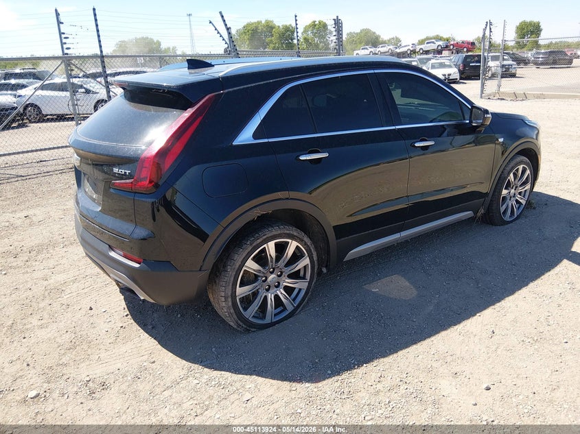 2019 Cadillac Xt4 VIN 1GYFZDR40KF130464 IAAI salvage auction — SIDE, Salvage Title, sold $5,800 on 2026-08-02 (photo 4)