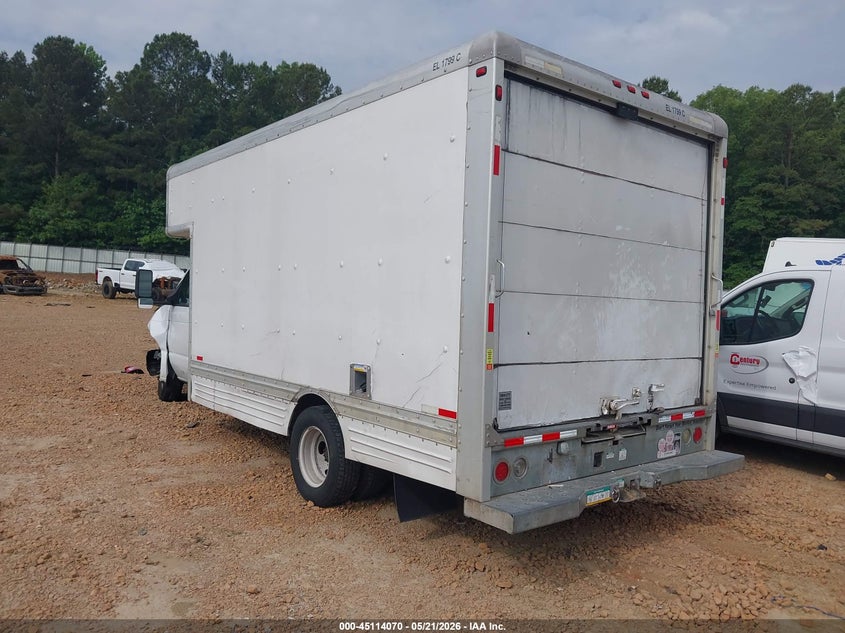 2009 Ford E-450 VIN 1FDXE45S49DA10470 IAAI salvage auction — FRONT END, Salvage (Idaho), sold $625 on 2026-07-08 (photo 3)