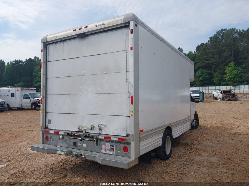 2009 Ford E-450 VIN 1FDXE45S49DA10470 IAAI salvage auction — FRONT END, Salvage (Idaho), sold $625 on 2026-07-08 (photo 4)