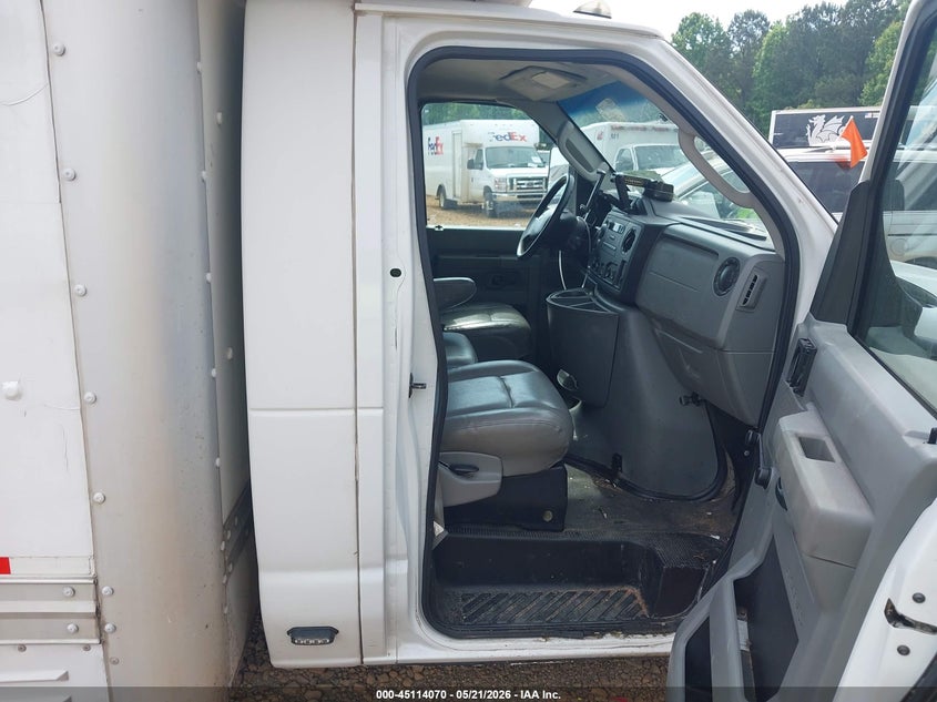2009 Ford E-450 VIN 1FDXE45S49DA10470 IAAI salvage auction — FRONT END, Salvage (Idaho), sold $625 on 2026-07-08 (photo 5)