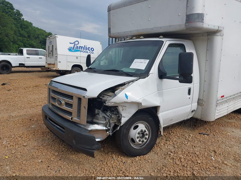 2009 Ford E-450 VIN 1FDXE45S49DA10470 IAAI salvage auction — FRONT END, Salvage (Idaho), sold $625 on 2026-07-08 (photo 6)