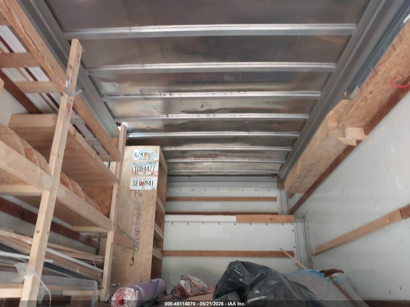 2009 Ford E-450 VIN 1FDXE45S49DA10470 IAAI salvage auction — FRONT END, Salvage (Idaho), sold $625 on 2026-07-08 (photo 8)
