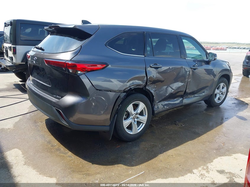 2022 Toyota Highlander VIN 5TDBZRBH6NS195810 IAAI salvage auction — LEFT FRONT, Salvage (Nebraska), sold $15,575 on 2026-07-09 (photo 4)