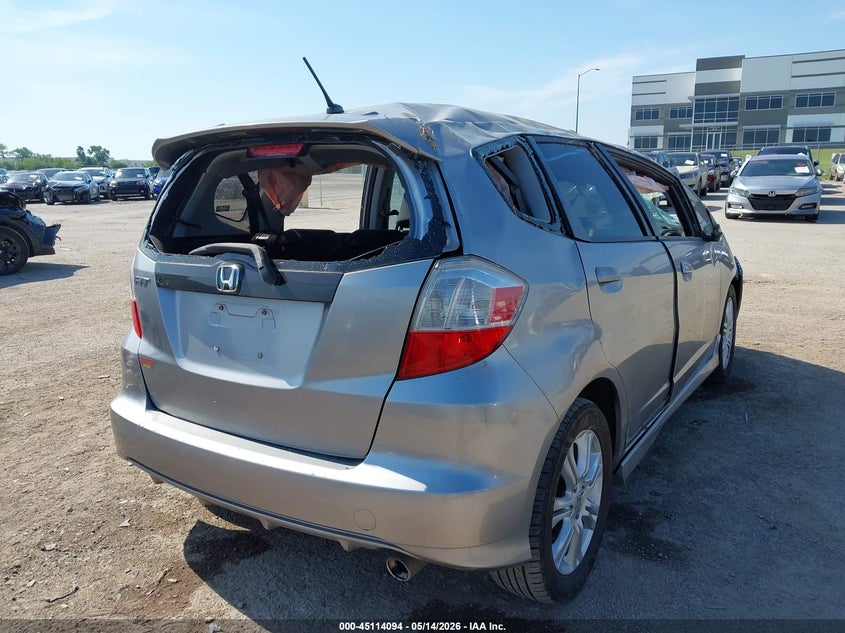 2009 Honda Fit VIN JHMGE88479S003354 IAAI salvage auction — ROLLOVER, Salvage (Texas), sold $350 on 2026-07-11 (photo 4)