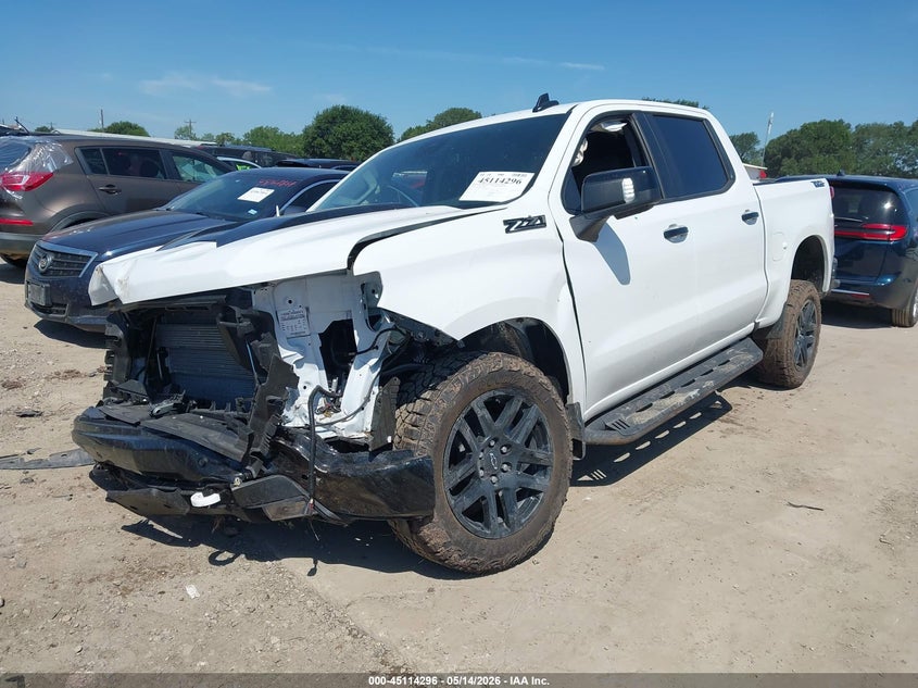 2026 Chevrolet Silverado VIN 3GCUKFED3TG304224 IAAI salvage auction — RIGHT FRONT, Salvage (Texas), sold $22,600 on 2026-07-30 (photo 2)