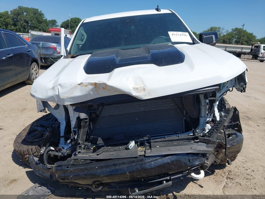 2026 Chevrolet Silverado VIN 3GCUKFED3TG304224 IAAI salvage auction — RIGHT FRONT, Salvage (Texas), sold $22,600 on 2026-07-30 (photo 6)