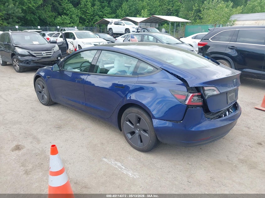 2023 Tesla Model 3 VIN 5YJ3E1EA1PF490384 IAAI salvage auction — RIGHT REAR, Salvage Title, sold $6,900 on 2026-07-30 (photo 3)